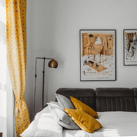 Antique Old Town Apartment