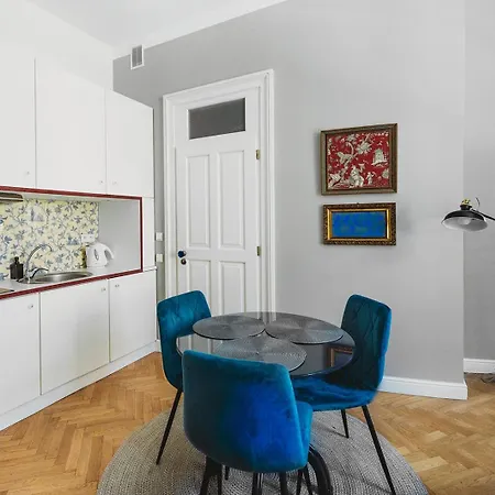 Antique Old Town Apartment