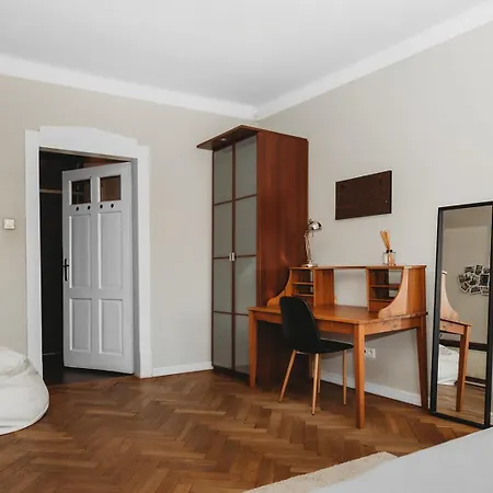 Antique Old Town Apartment