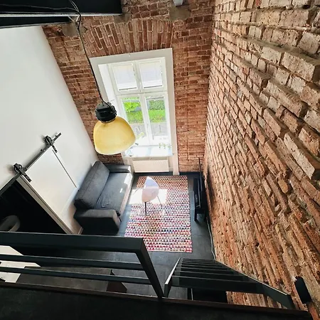 Antique Old Town Apartment *