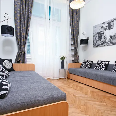 Antique Old Town Apartment