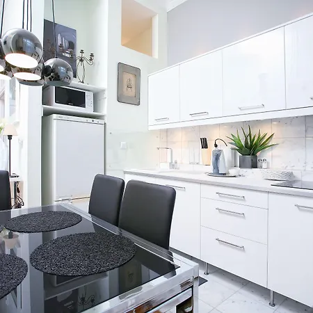 Antique Old Town Apartment *