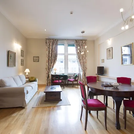 Apartment Antique Old Town *