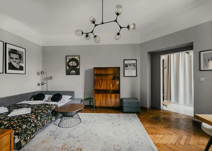 דירה Antique Old Town